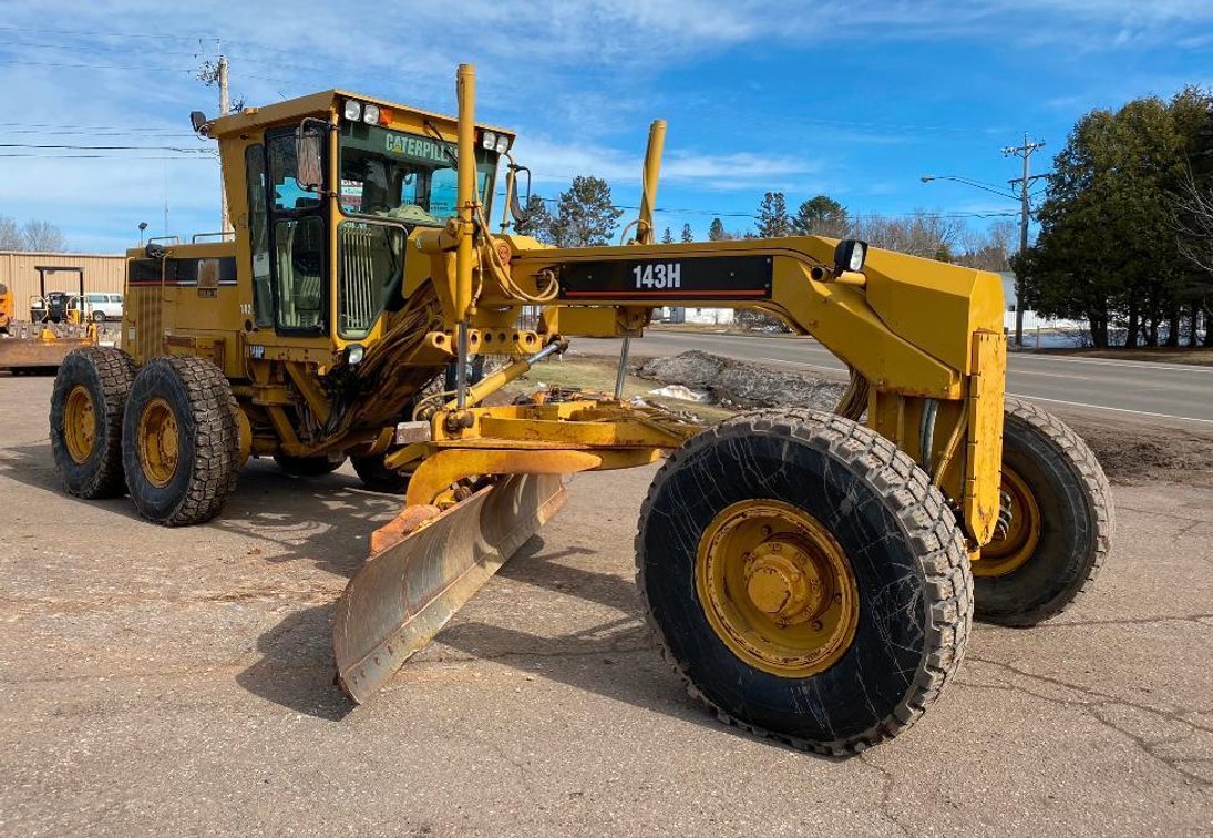 Cat 143H Motor Grader