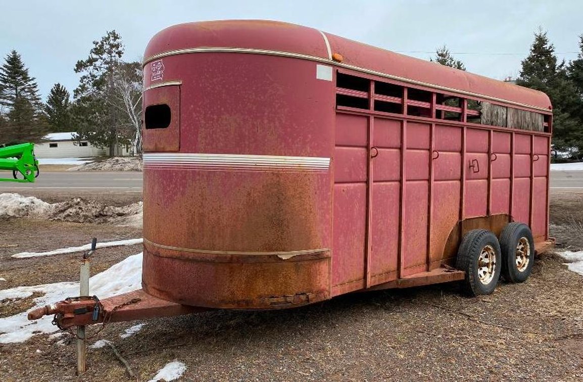 1999 S&S Dura-Line 18' Tandem Axle Stock Trailer