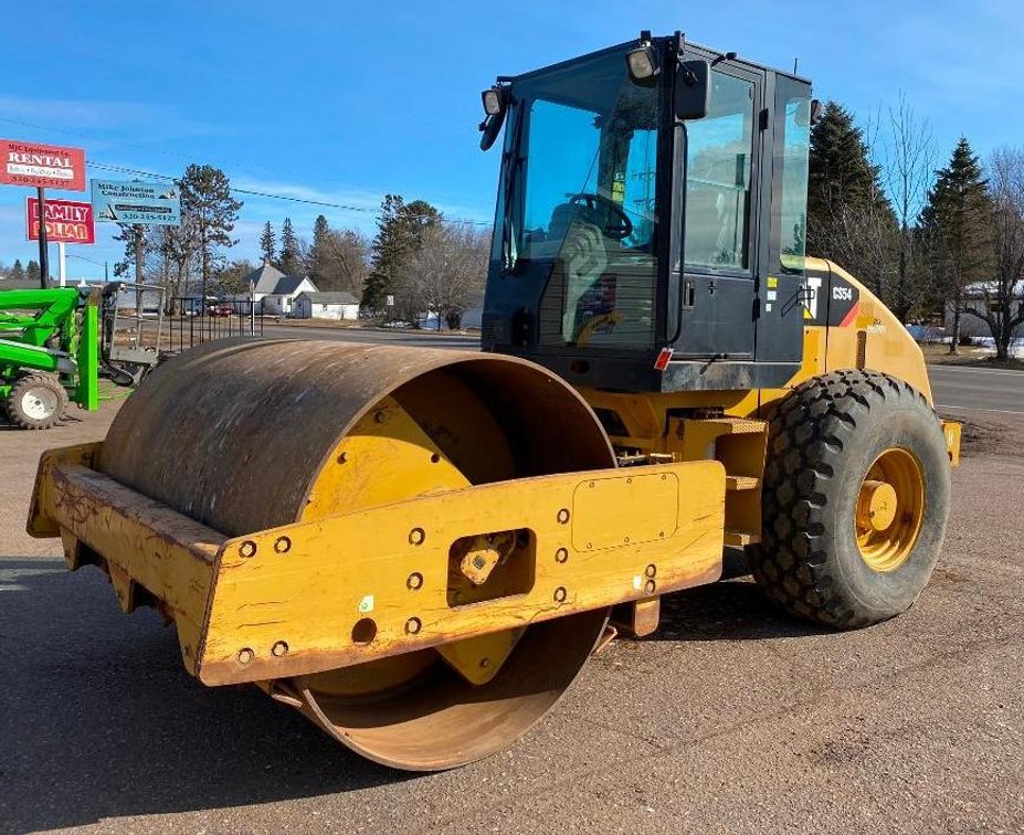 Cat CS54 Roller, 5371 Hours