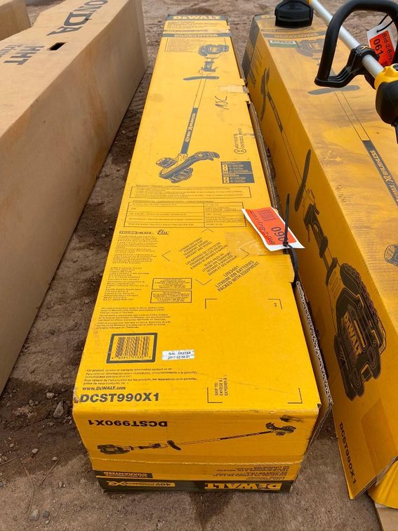 New DeWalt DCST990X1 Brushless String Trimmer