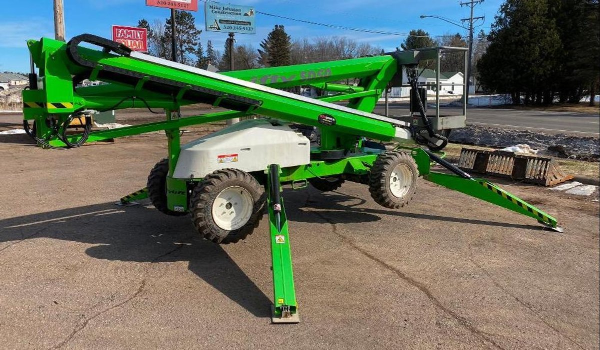 2016 Nifty SD50 Manlift 4X4, 265 Hours