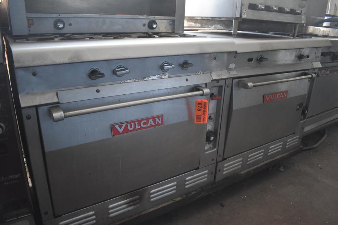Vulcan Double Oven With (4) Burners And 34"X24" Flat Top