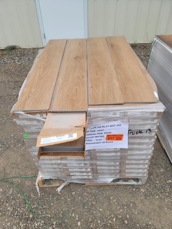 Waterproof Vinyl Click Plank Flooring (132962)