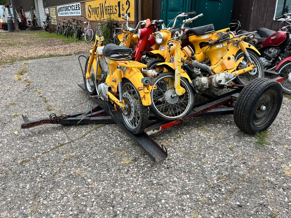 5 Rail Motorcycle Trailer With (5) Honda Motorcycles