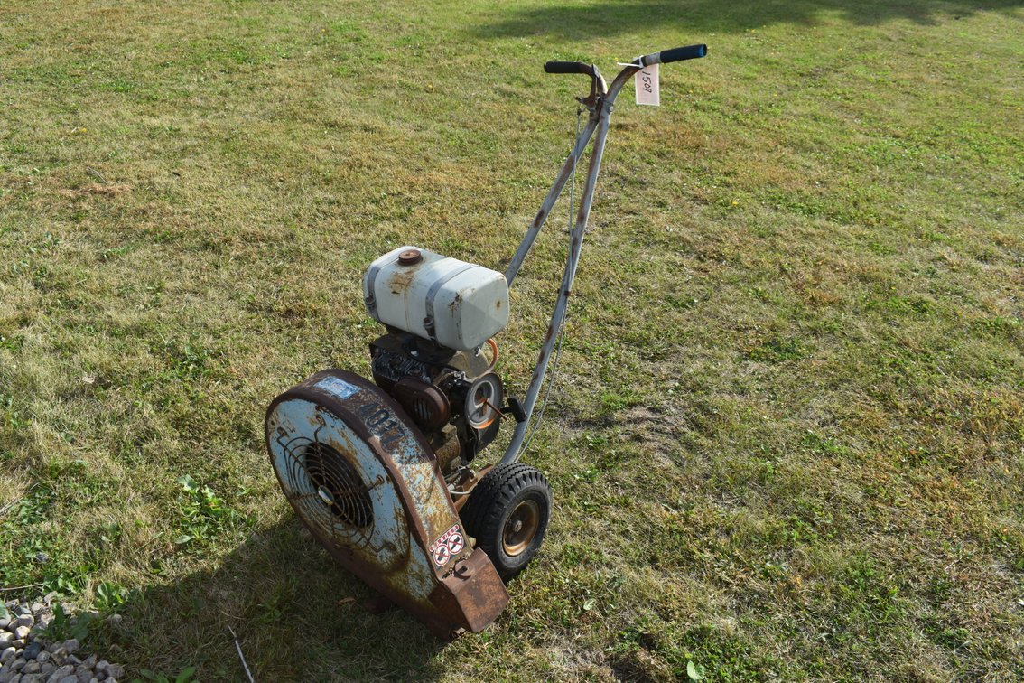 Robin Air Push Gas Blower