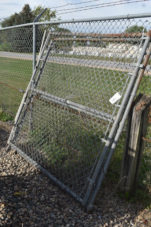 (2) 5'x6' Chain Link Panels
