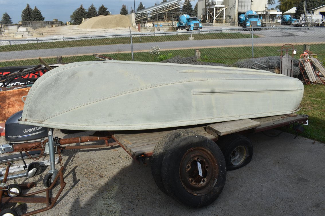 Rich Lane 12' Row Boat