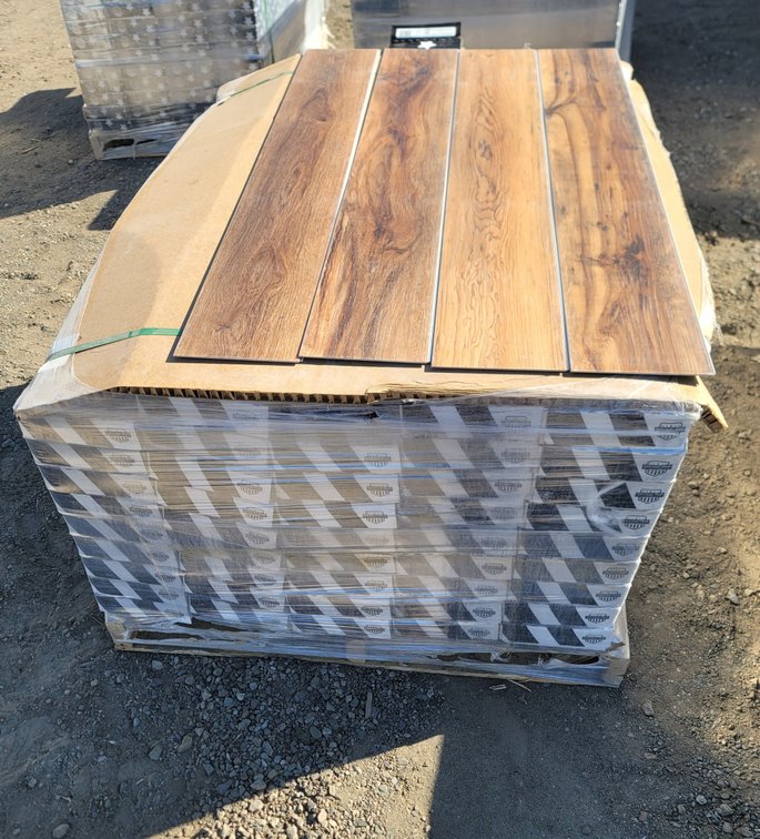 Waterproof Vinyl Flooring (125596)