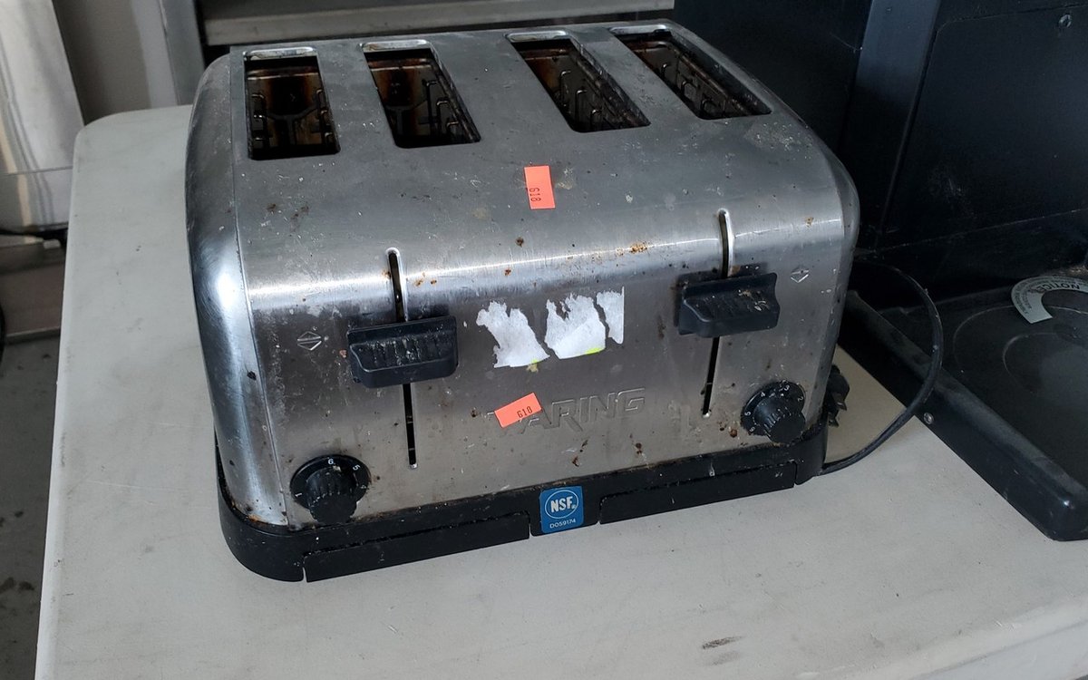 Waring Commercial four slice toaster model WCT708