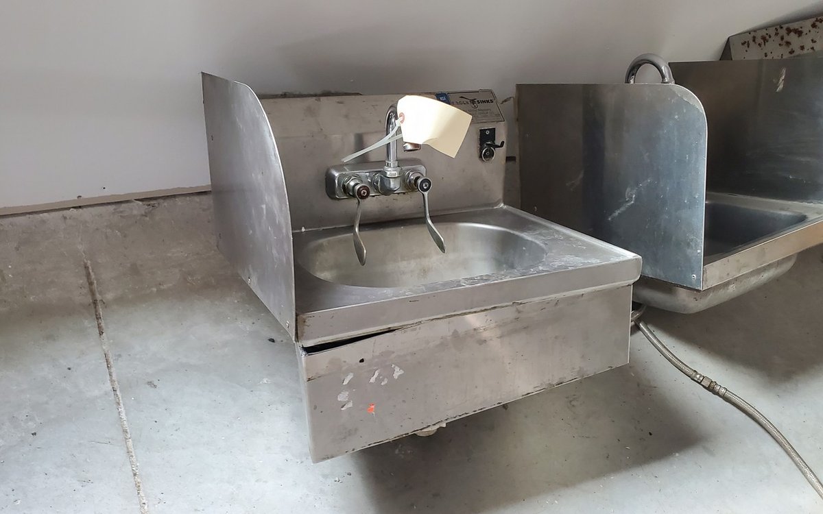 Stainless handsink with faucet