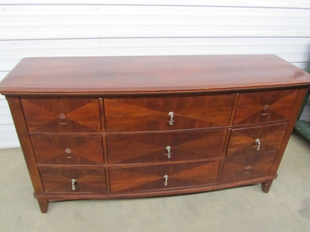 Wood 9-Drawer Dresser