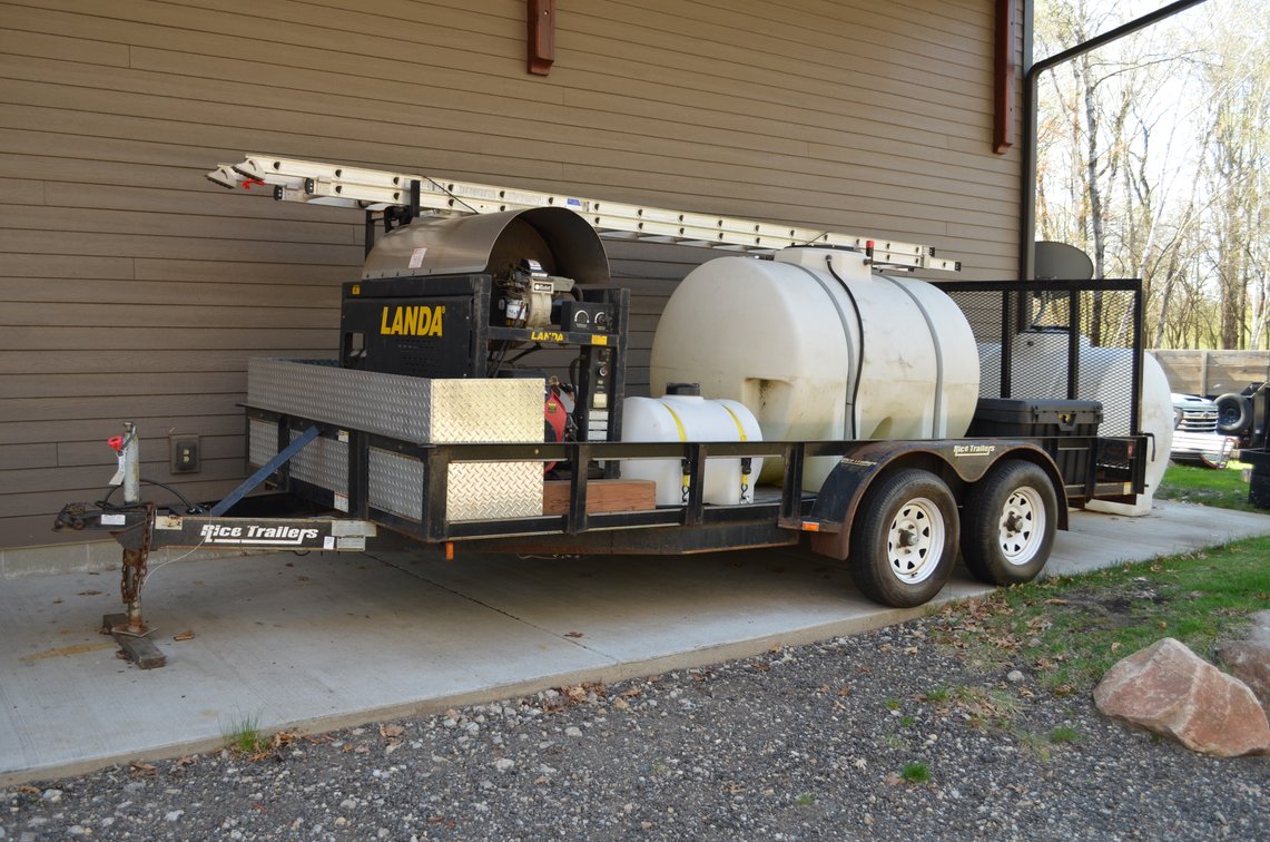 Stacy Moving Auction (140156)