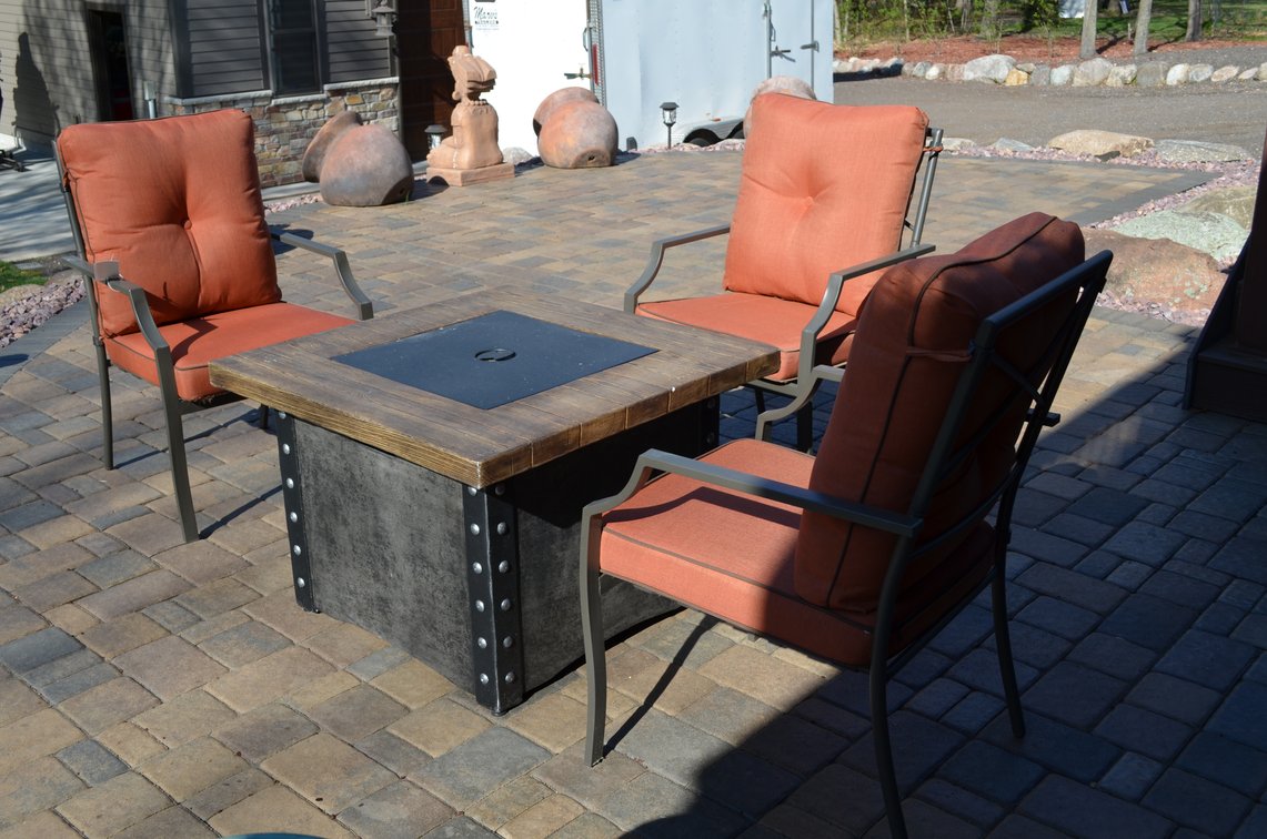 Stacy Moving Auction (140156)