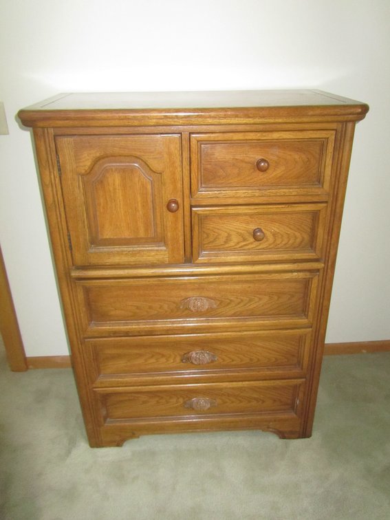 5-Drawer Dresser