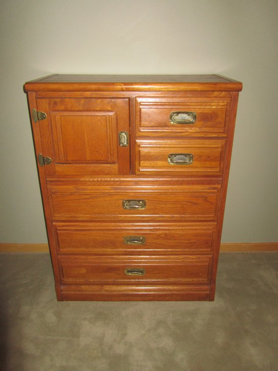 5-Drawer Dresser