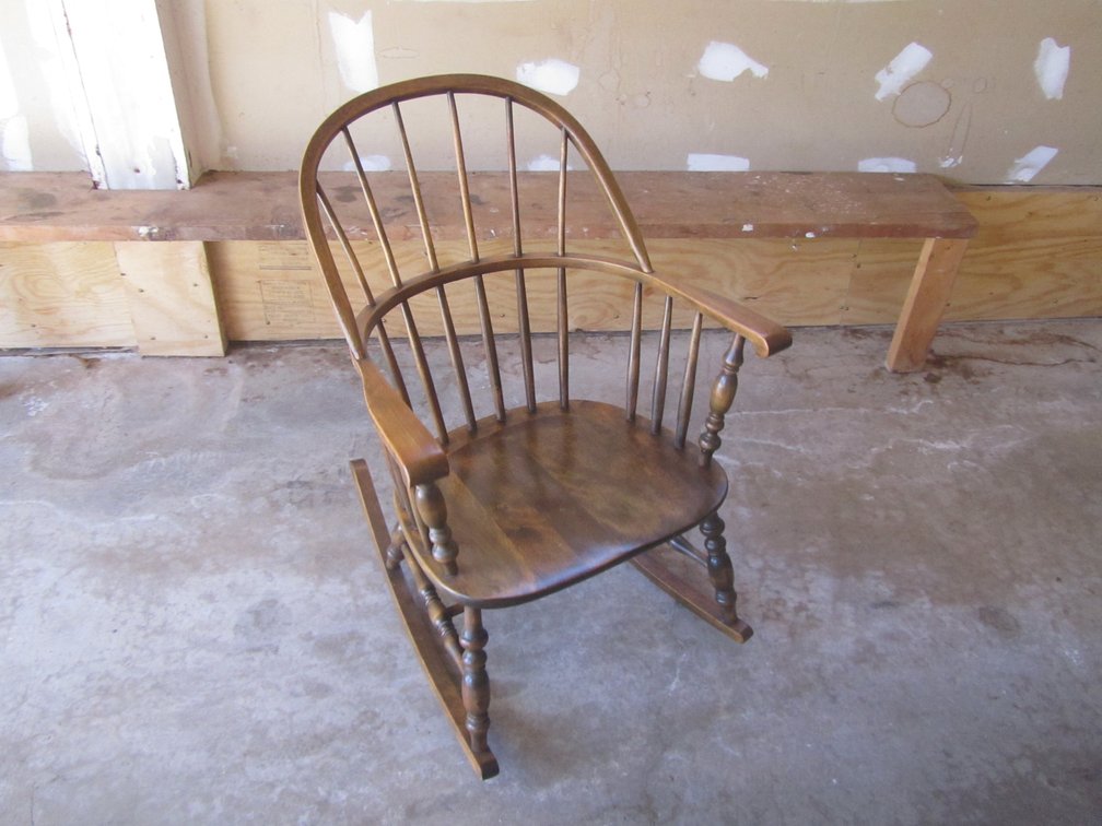 Windsor Style Reclining Chair