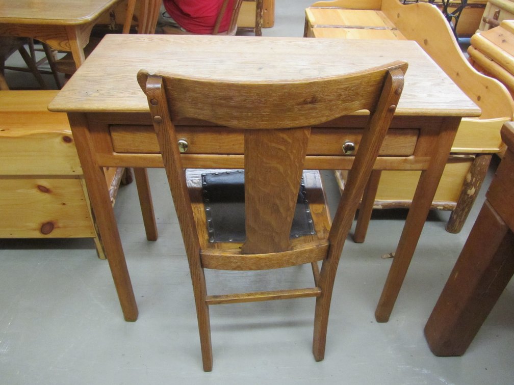 Oak 2-Drawer Desk w/Leather-Bottom Chair