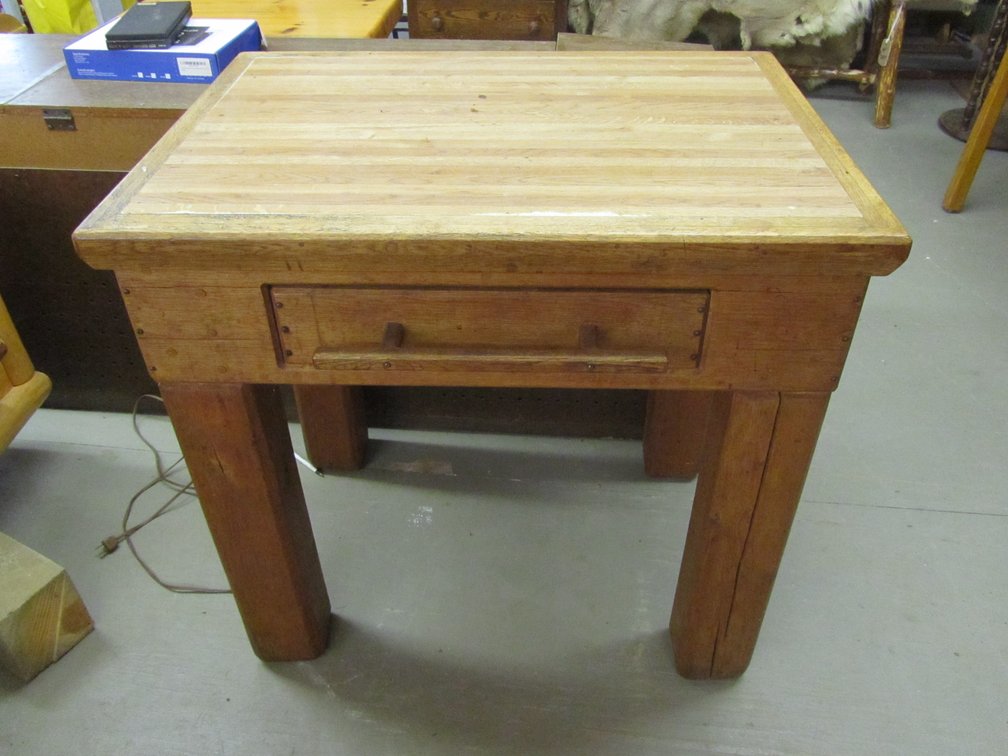 Oak Table w/Drawer