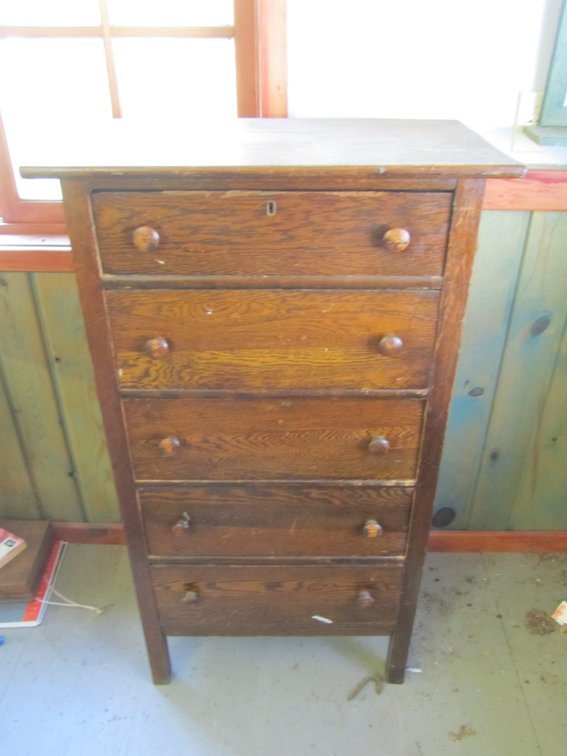 Antique 5-Drawer Dresser