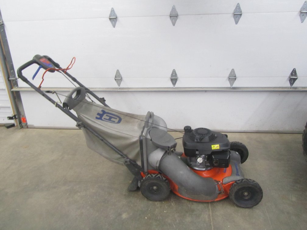 Husqvarna Auto Walk Push Lawn Mower