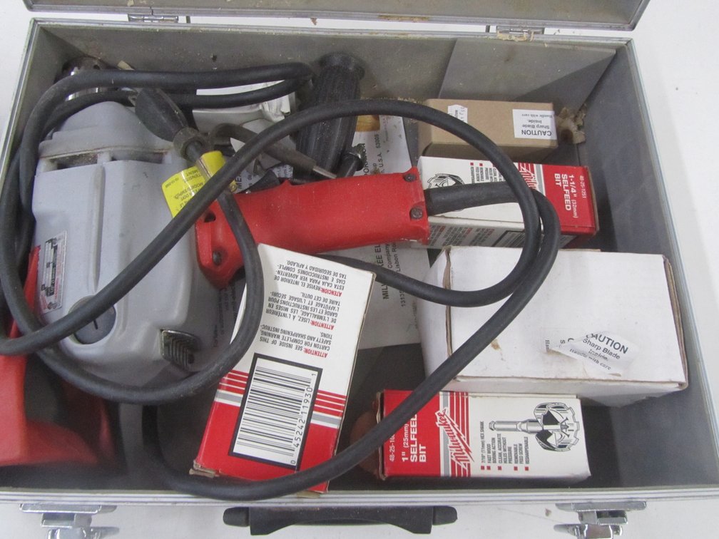 Milwaukee 1/2" Compact Hole Shooter