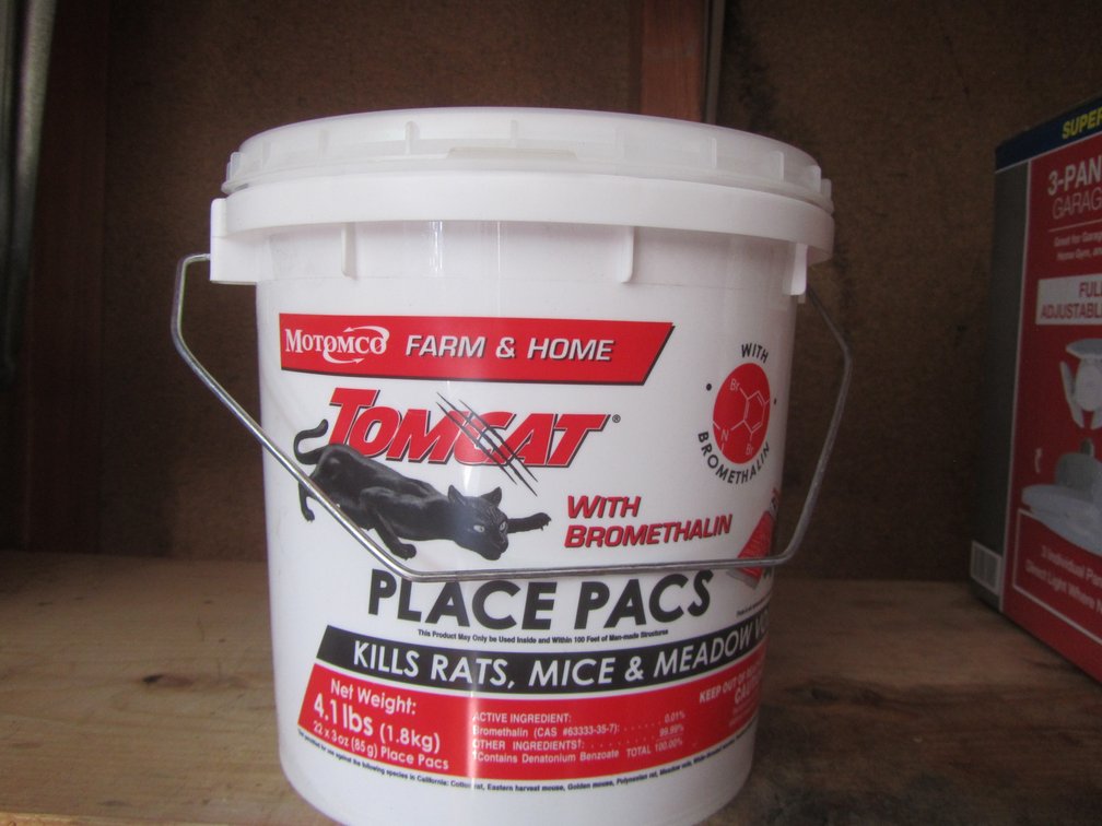 (7) Packs Of Tomcat Place Pacs 