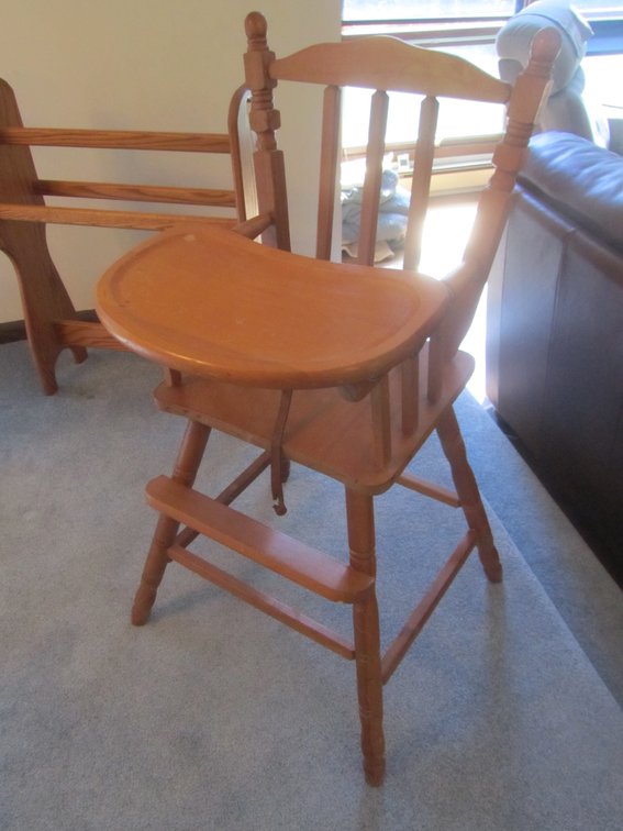 Nice Wood High Chair