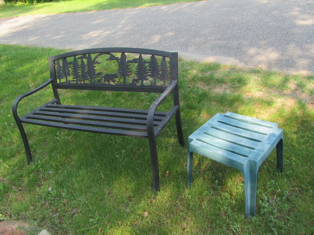 Metal Bench w/Plastic Side Table