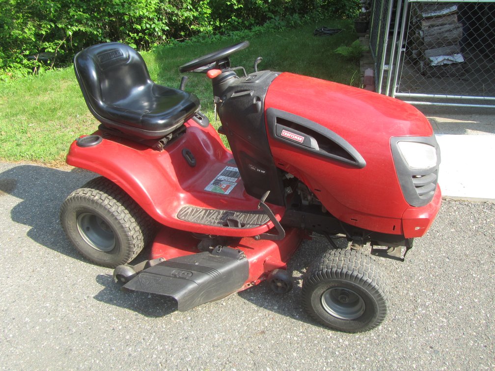 Craftsman Riding Lawn Mower