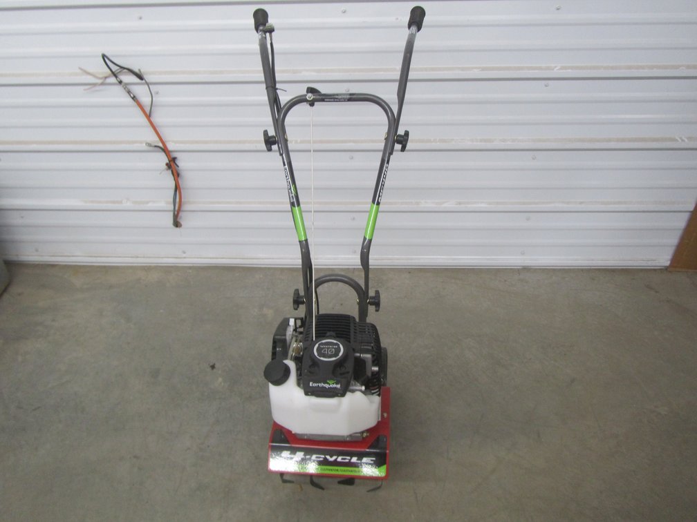 Earthquake 4-Cycle Cultivator