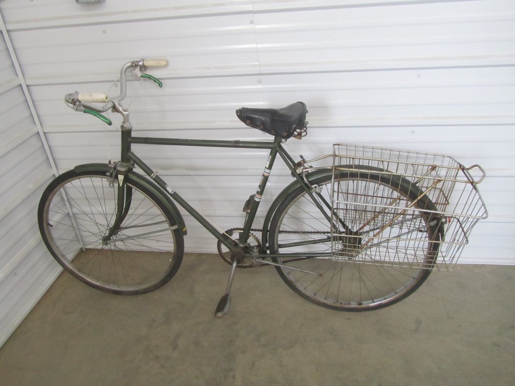 Vintage Huffy Bicycle w/Rear Basket