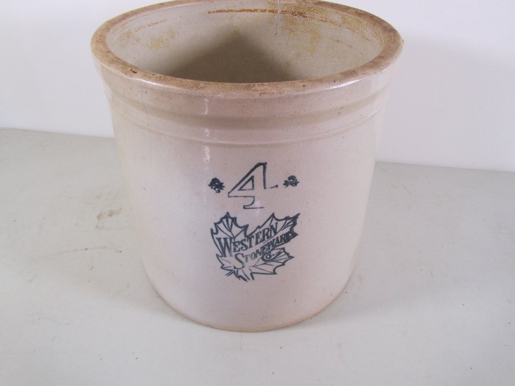 Western Stoneware Co. 4 Gallon Crock