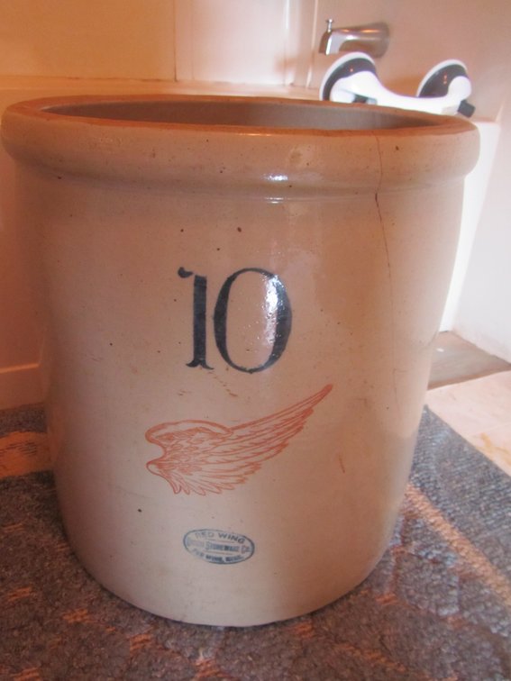 Red Wing 10 Gallon Crock