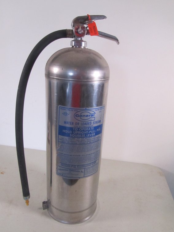 General Model WS/LS 900 Water Or Loaded Stream Fire Extinguisher