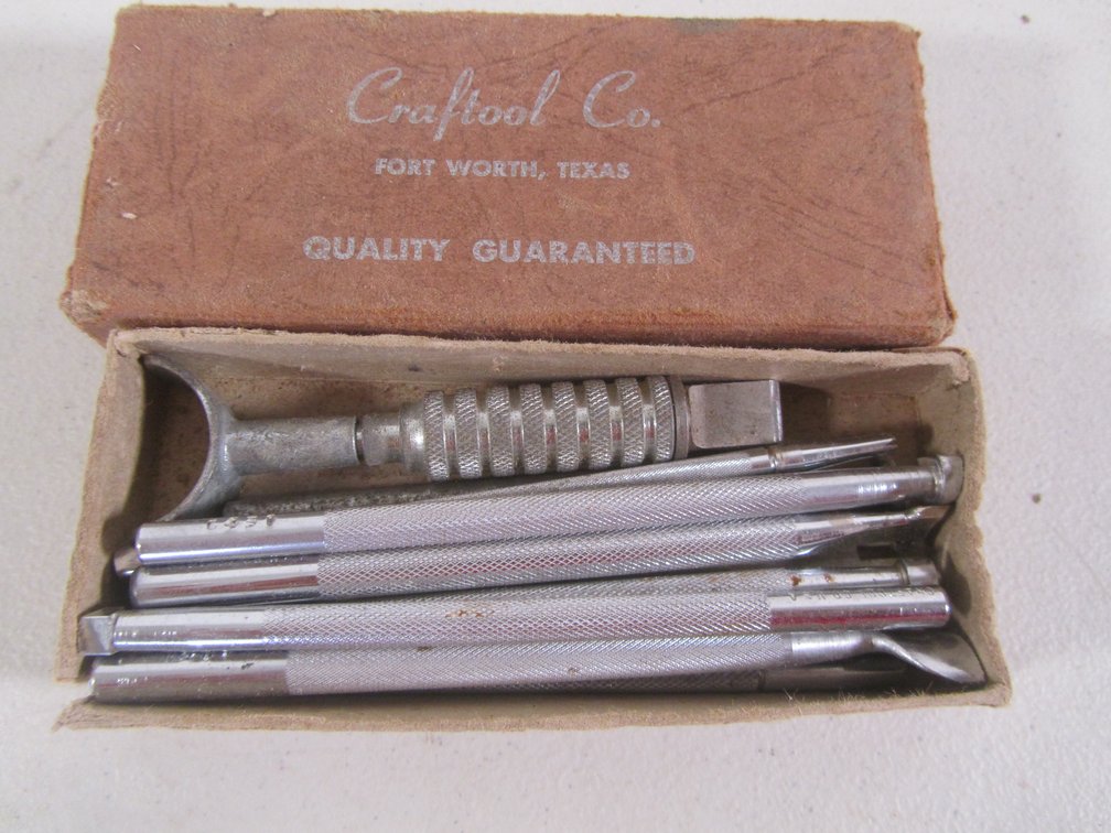 Craftool Co. Tool Set