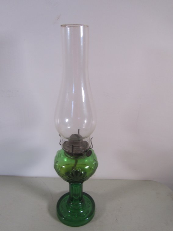 Vintage Green Glass Oil Lamp w/Globe
