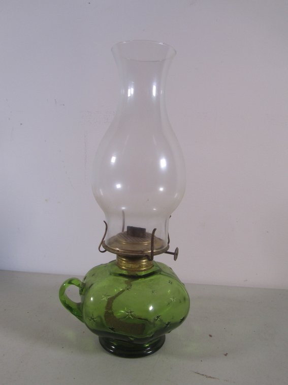 Vintage Green Glass Oil Lamp w/Globe
