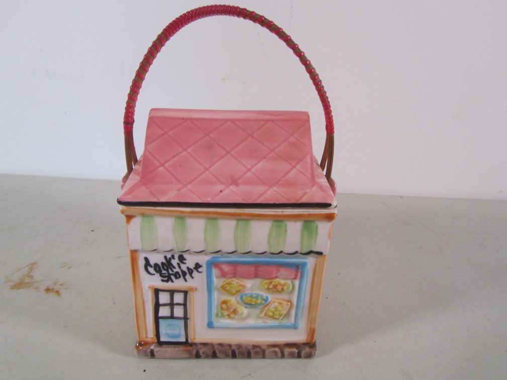 Wales Cookie Shoppe Cookie Jar