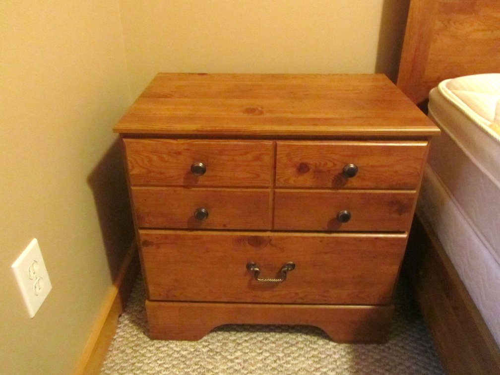 2-Drawer Night Stand