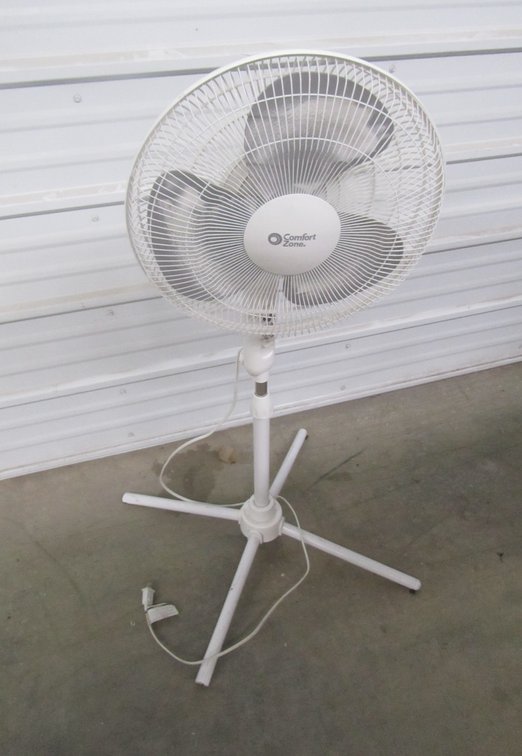 Comfort Zone 16" Oscillating Fan w/Stand