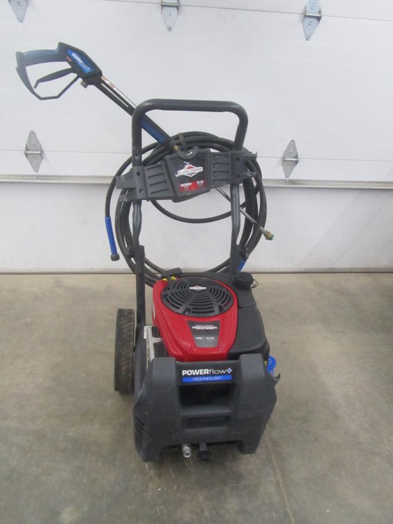 Briggs & Stratton 3,000 PSI Pressure Washer