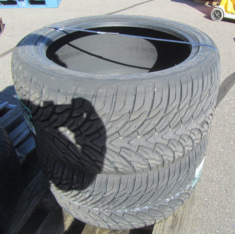 (2) Atturo AZ800 Tires 