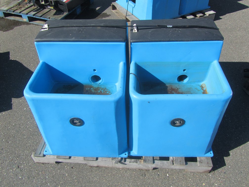 (2) Miraco 3100 Lil Spring Waterers