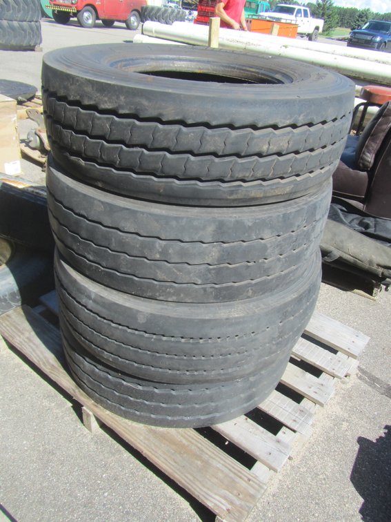 Set Of (4) Hankook Smart Flex TH31 Tires