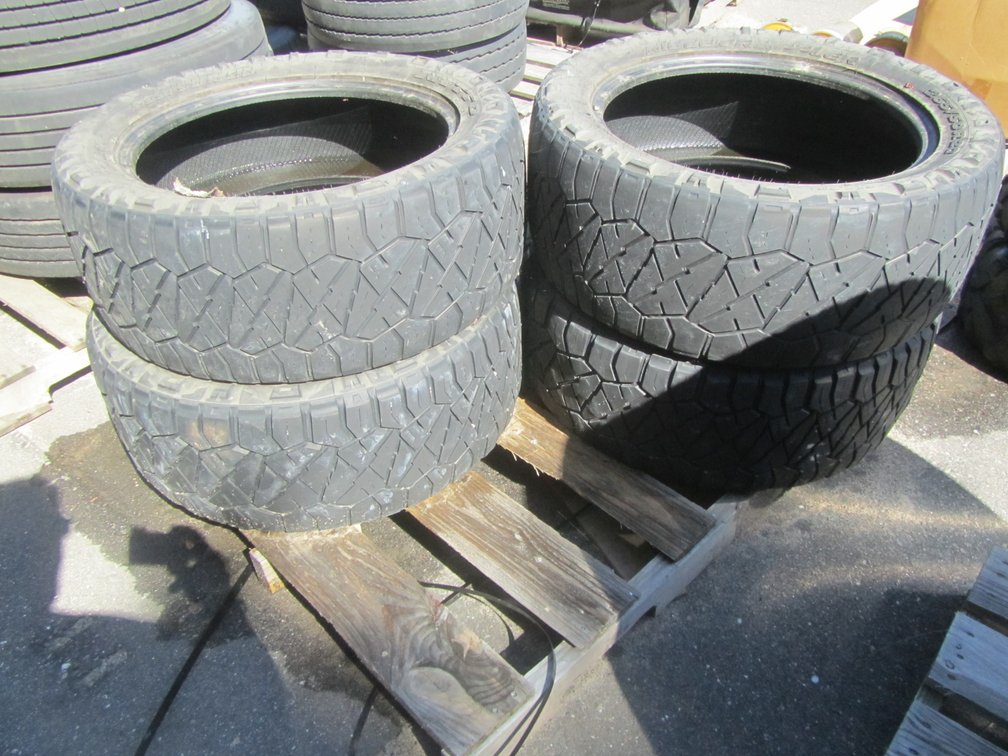 Set Of (4) Nitto Ridge Grappler Tires