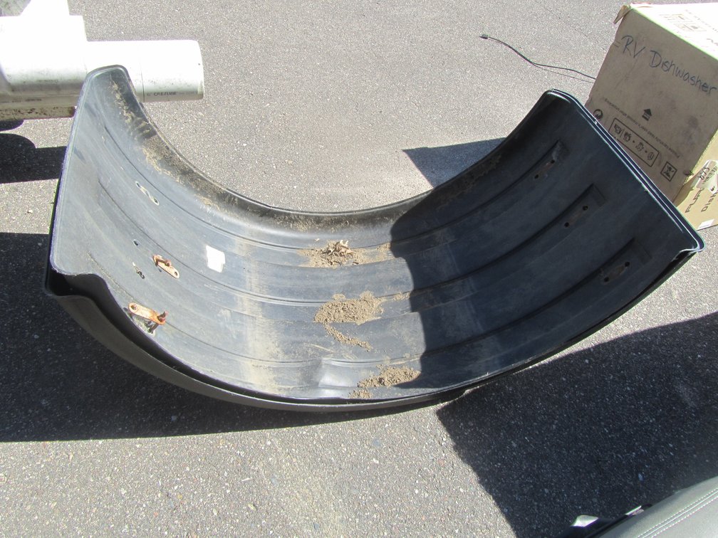 (2) Plastic Semi Fenders