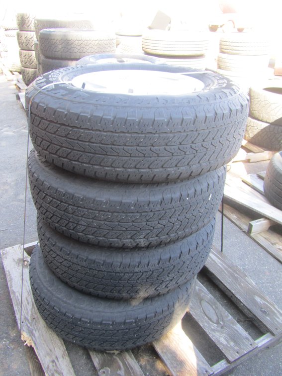 Set Of (4) Jeep Rims w/Bridgestone Dueler A/T Tires