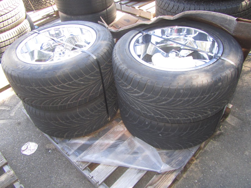 Set Of (4) Raptor Tires w/5-Bolt Rims