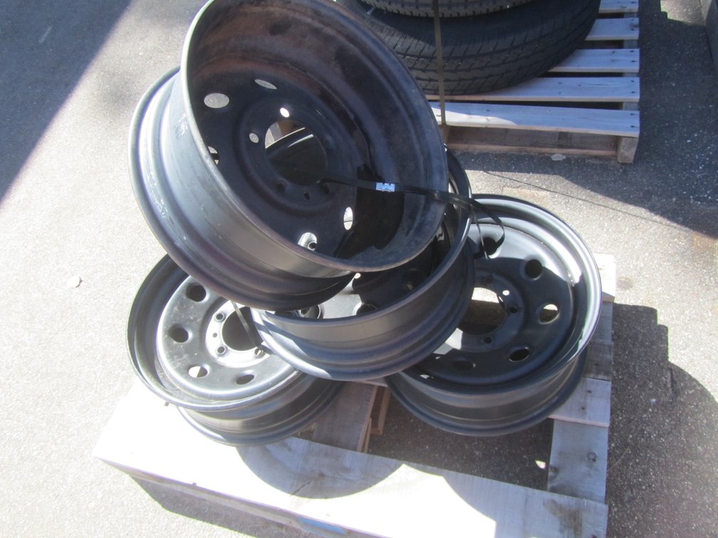 Set Of (4) 5-Bolt Rims