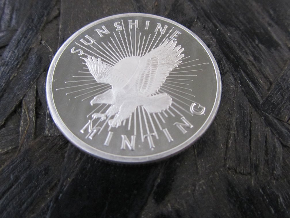 One Troy Ounce Fine Silver Coin Sunshine Minting